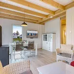 Amazing In Ostseeresort With Sauna Feriehus Olpenæs