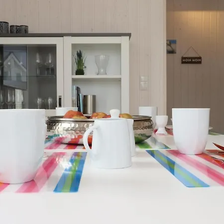 Lovely In Ostseeresort Feriehus *